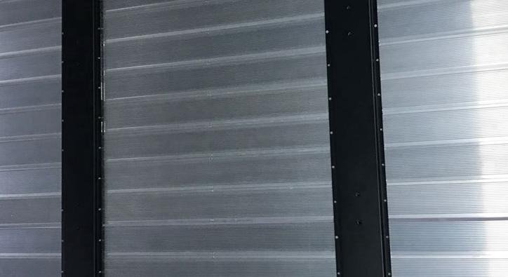 Rear panel structure